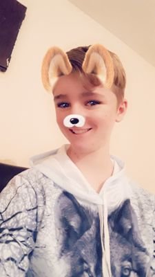 heya! im a young fur of 14 years old. im gay and i live music, dancing, furrys and just being hyper in general. i wont post much stuff if any.