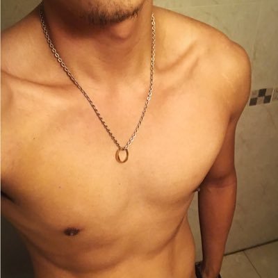 Joeversbb's profile picture. 181/85/30/0.5 16/5.5 🍆💦 此頁面含有性相關內容，未滿18請勿進入