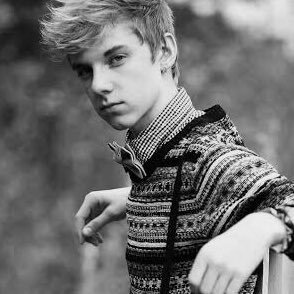SHWY1XGLAN's profile picture. — Glan A. Withers’ (11) l Pure-Blood | Slytherin