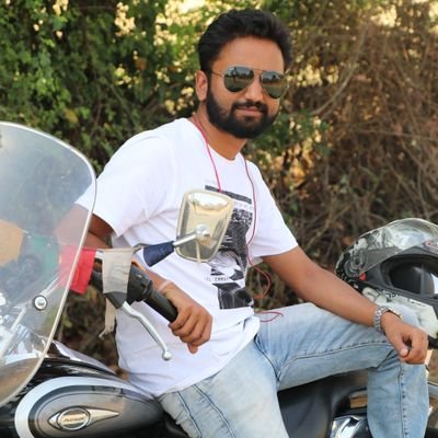 Motorcycle Enthusiast . Entrepreneur . 

Policy and research co-ordinator with BJYM Ashoknagar MP.
Retweets & Likes are not endorsement