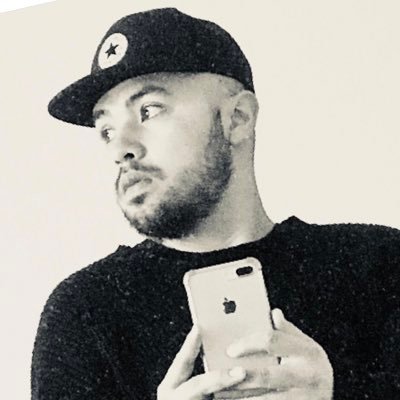 victor03114073's profile picture. Si quieres algo toma la iniciativa (ambos_Revic)