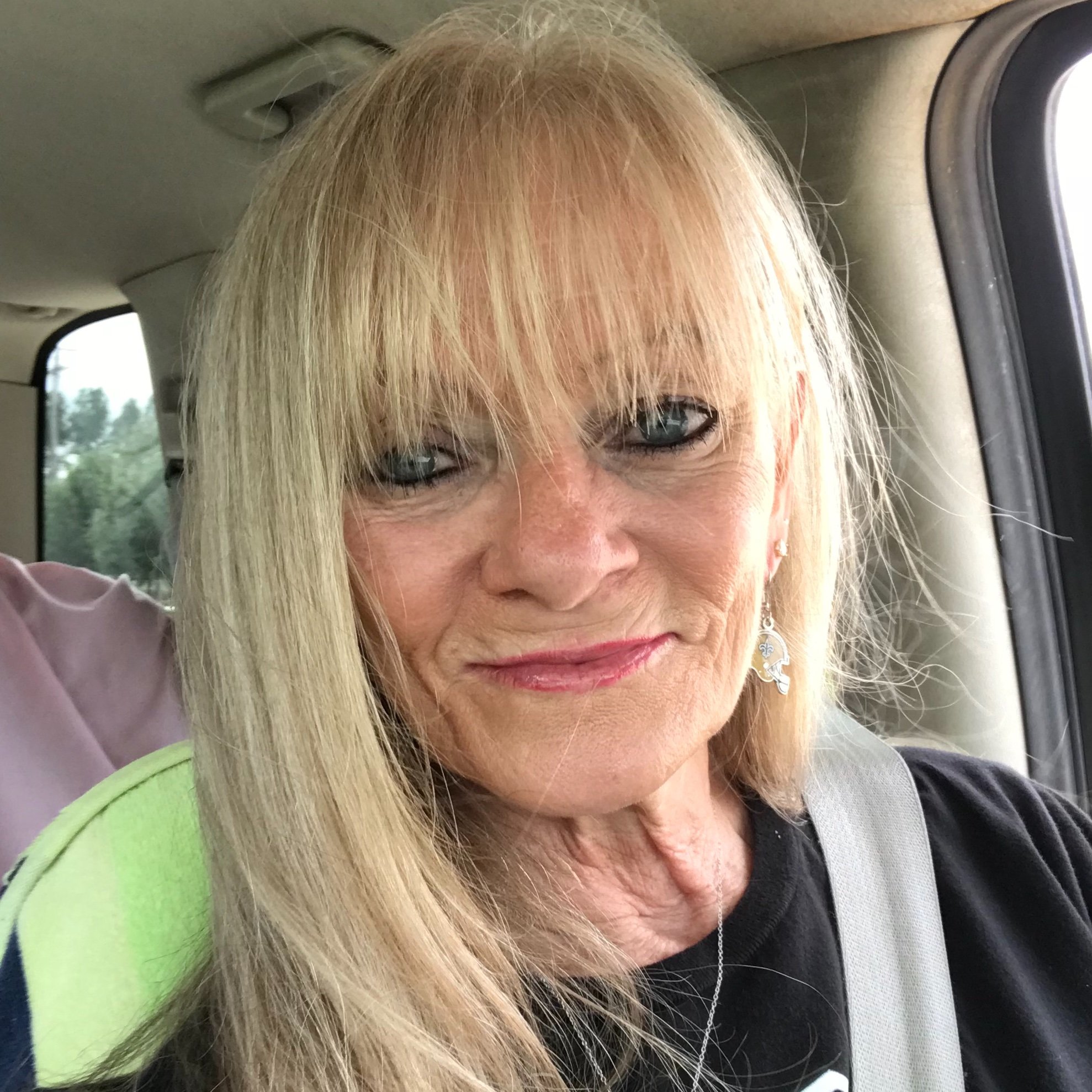 Proud to be from Okla...grandma of 2. Love NASCAR and Football..OU SOONERS and New Orleans Saints. WHO DAT!! I love to sing, love Country Music & oldies!