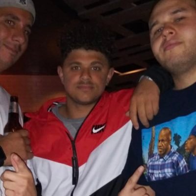 melted_brains23's profile picture. live each day like it’s your last...