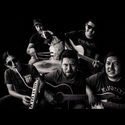 10 Años de Música / Contacto para eventos: +595992446581 / FB: Los Del Boulevard /
Instagram: Los Del Boulevard / Contacto para eventos: +595992446581