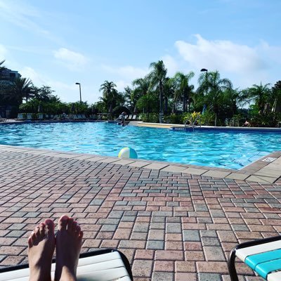 cc_wanderlust's profile picture. Travel, travel, travel