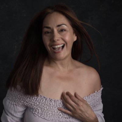 Photographer, Artist, mom, wife, fashion, make up, yoga 🧘♂️