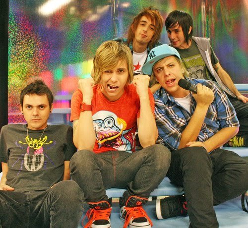 @Replacemusic BAHIA ! =D
Dona : @Fraan__R