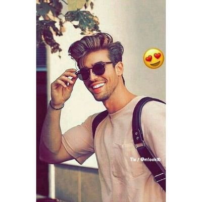 يلعبك