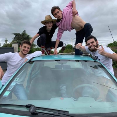 La taille de la banane ne fait pas la force du gorille ~proverbe finlandais~
Abonnez-vous on est marrant.
Insta :@Les_Pugnaces