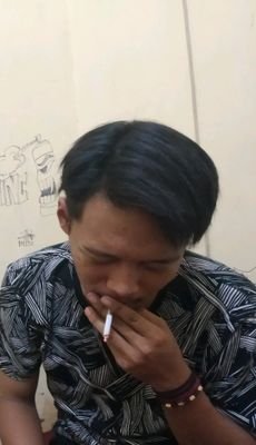 RicoAdiFebrian2's profile picture. Usahakan Untuk Tersenyum Walau Masalah Datang Seling Berganti🥳🥳