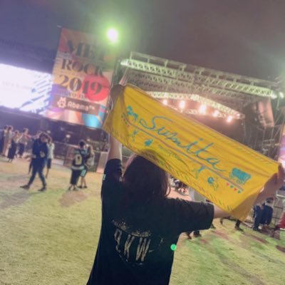 a_love0403's profile picture. 