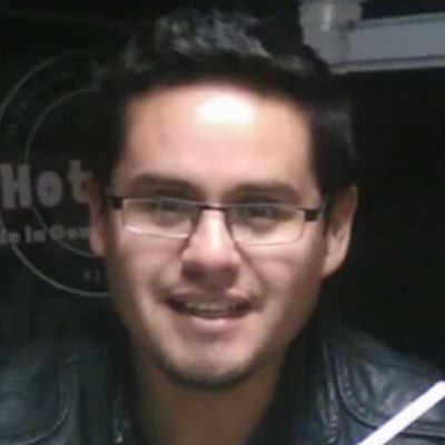 Comunicador Social, productor de noticias y seguidor a muerte de la U. Católica de Quito