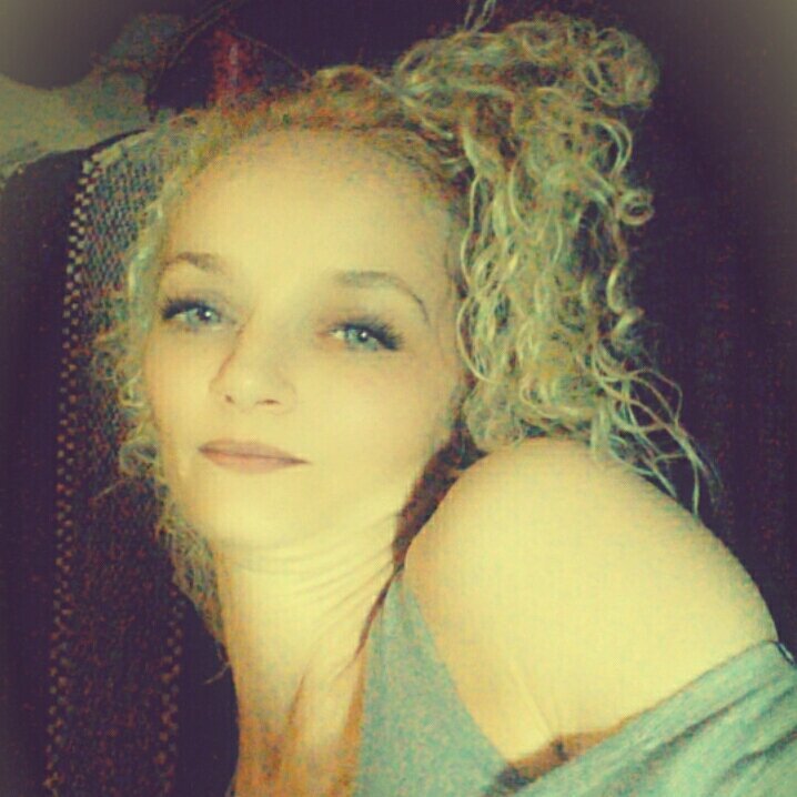 anjeharington's profile picture. 