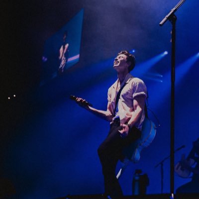 Follow back Mendes Army 🌹🌹🌹 Saw Shawn || 31/10/2019 ||