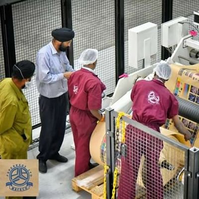 S.O.S Machine operator/Flexo Technician. Ready to work.