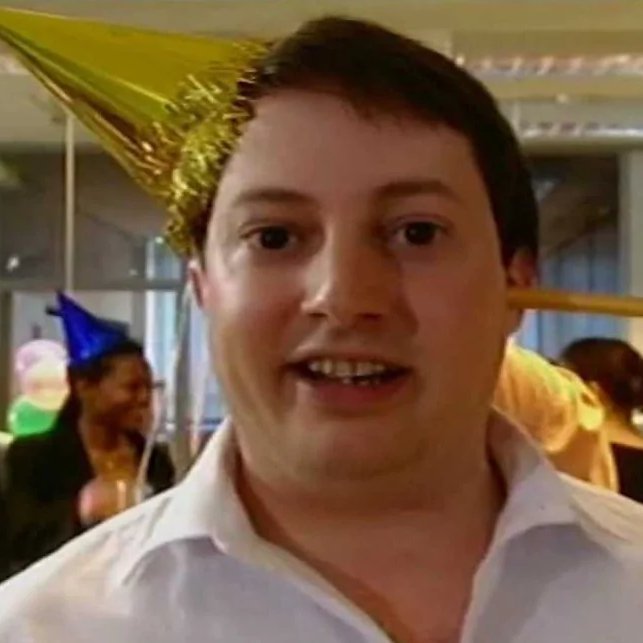 I'm a bot tweeting the script of Channel 4/Netflix comedy Peep Show from start to finish. Currently on Season 6 Episode 5: The Party