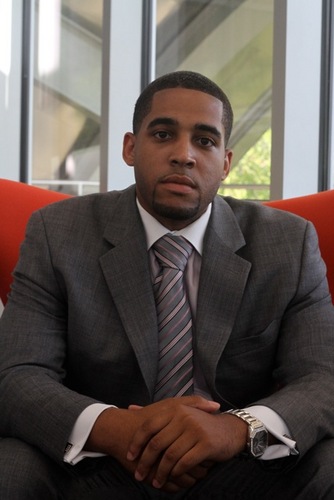 TheRealEscritor's profile picture. I can help you find jobs and evaluate your résumé to position you for success!