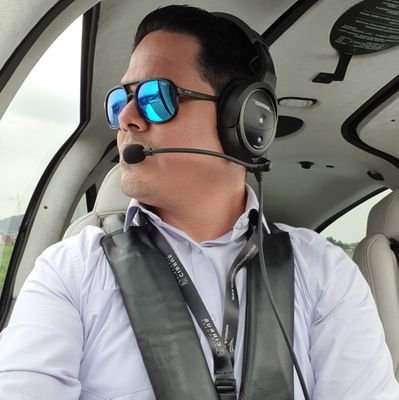 👨🏼‍✈️Pilot
🔝 CEO @Flyberjets.
▶️ Latin America Sales Director - Amazon Aviation. 
✈️ Jet & Helicopter Sales.