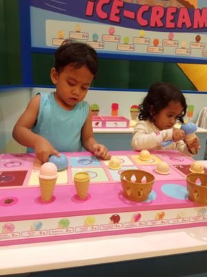 SalbiYakub's profile picture. sayang keluarga