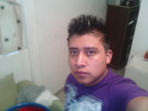 soy una persona tranquila
me gusta el futbol soy muy alegre onesto sincero y ps solo un amigo