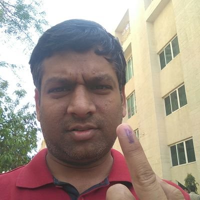 Arun Singla living in Noida, working as software engineer.