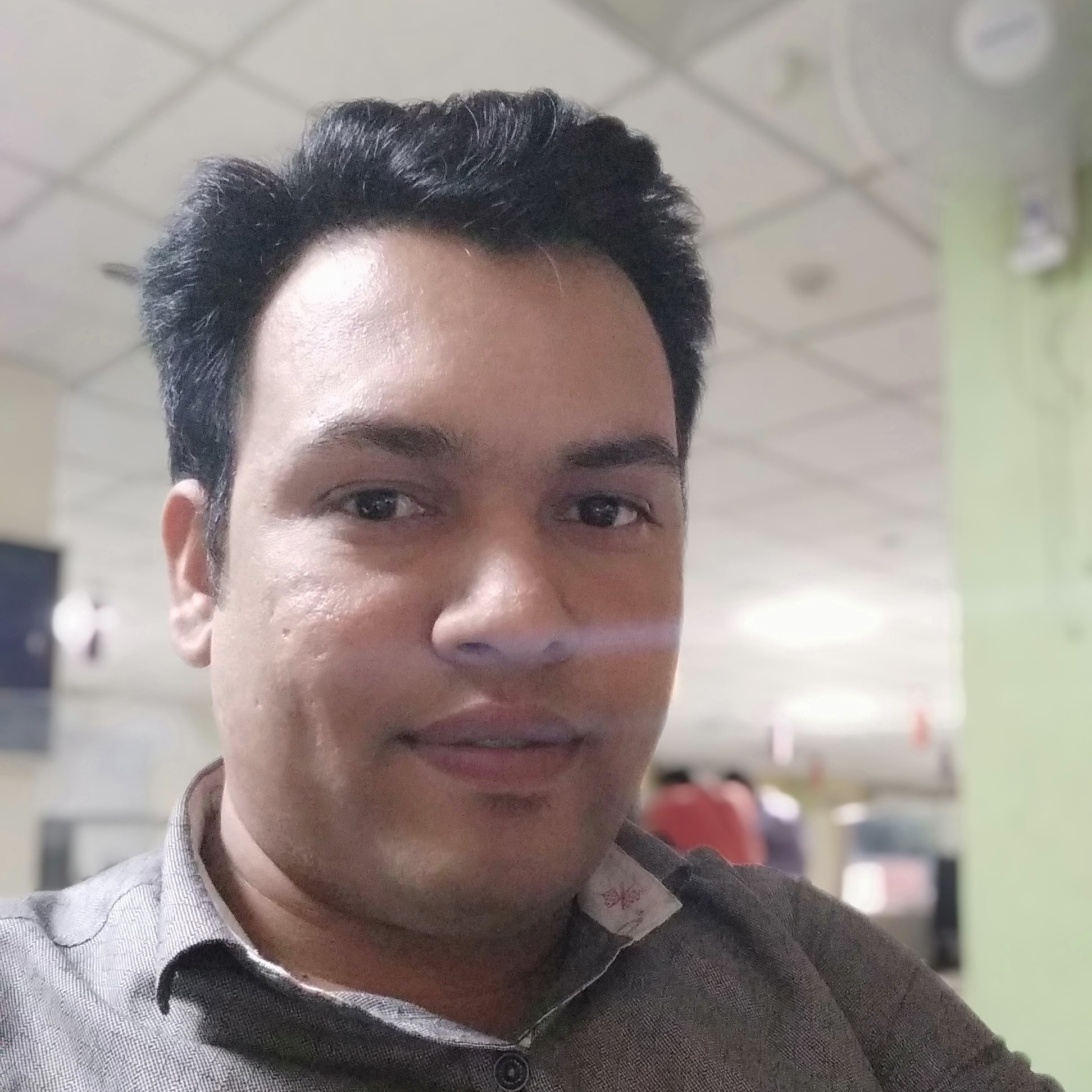 Love to #Sports 🏏 #Food 🍔 #Beverages 🍹#Travelling ⛷️#Sleep 😴