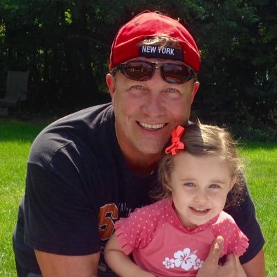 DirResponseMktg's profile picture. 