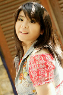 lyonostephanie's profile picture. 