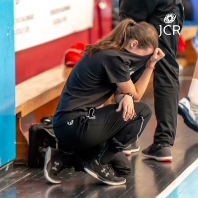 Entrenadora Nacional de Club balonmano Sanse. Profesora de Educación Infantil. No creo en lo imposible, soy tortuga.