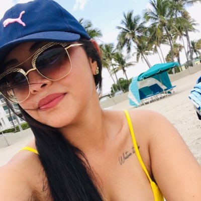 As boas garotas que escrevem em diários; as más nunca têm tempo. Eu? Eu apenas quero viver uma vida que irei lembrar. Mesmo que eu não escreva tudo.♌️