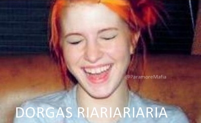 Máfia Paramore, o nome já diz tudo. Somos seguidores da banda e das durgs tbm RIARIARIARIA s2 follow!