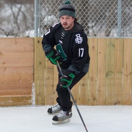 UND Grad. Dog Dad. Livin' the Dream since 1992. Varsity hockey coach.