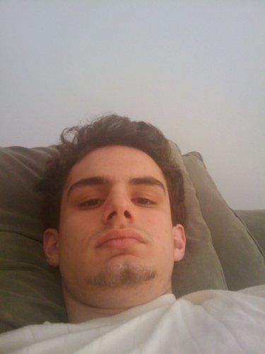 32  year old self employed it consultant. love android development and customizing anything electronic
