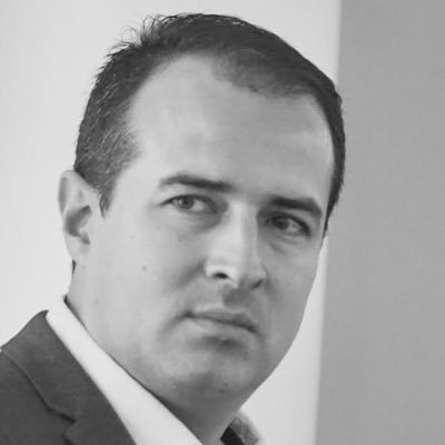 Negociador Internacional. Esp. en Mercadeo. Mg. Gerencia de Proyectos