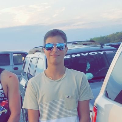 JesseMi34733803's profile picture. 