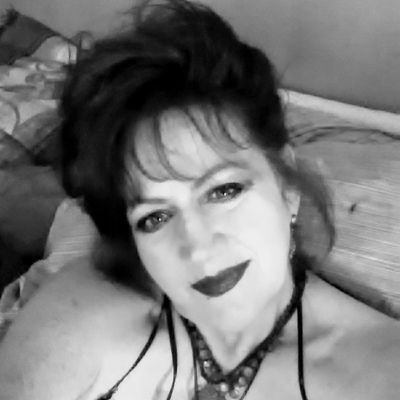 Empathic Spiritualist, writer of music lyrics & poetry, creative visual photographer, Proud Mother of 3 Intelligent, Creative, Driven& compassionate Daughters