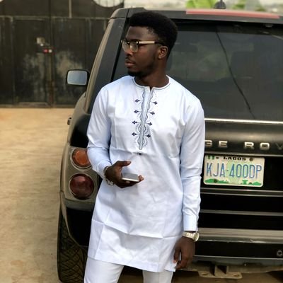 Here today,Forbes tomorrow🌍.
Arsenal fc❤.
Ronaldo fc🖤.
insurance underwriter 👔