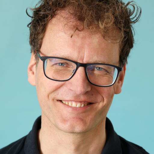 Tweevoudig auteur bestverkochte managementboek vh jaar ★ Marketing-coach voor ondernemers met een superpower