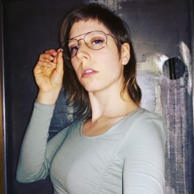 Artist, alternative feminist porn performer, author, sex-positiv, femfuchsferlag