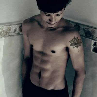 rumchorng's profile picture. engineer and youtuber
