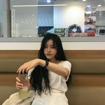 ี