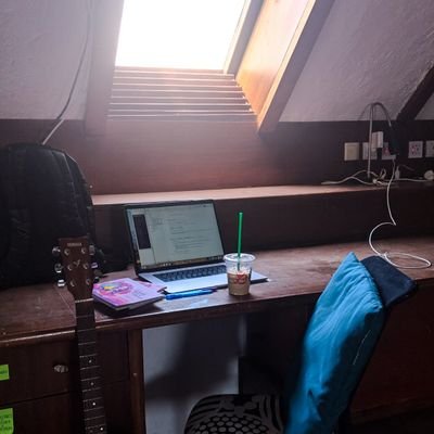 Android Developer | Computer Science |Reader, wide imagination • Pizza • Disney • Bicycle | الحالمون لايمكن ترويضهم ابدا