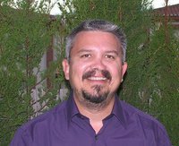 Psicólogo y Orientador. Reparador de brújulas.
Granitano (gaditano de nacimiento y granadino de adopción).
Mi familia no lo es todo, pero casi.