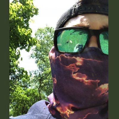 cwbarsh's profile picture. $1 make you holla