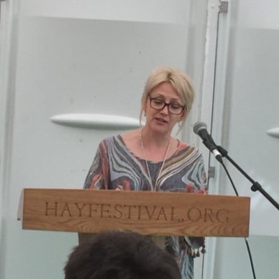 Dr J Barnett-Phillips. Writer. Educator. Director of Writers’ Cwtch #Wellbeing. Part of #HayWritersAtWork. Head of Learning @Rewise_Learning.🏳️‍🌈she/her