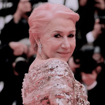 daily pictures, videos and gifs of helen mirren 🌻 | owner: @helenmxrren & @welovelisae 🇧🇷