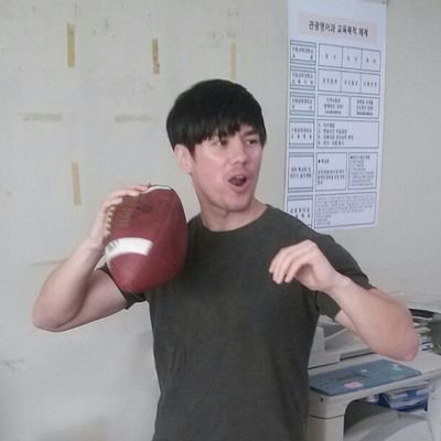 tomgunn140's profile picture. I learned cool from the cool