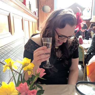 frannnh's profile picture. Self-Love Warrior | Feminist Advocate | Lifestyle Blogger | Burlesque Performer | ☀️