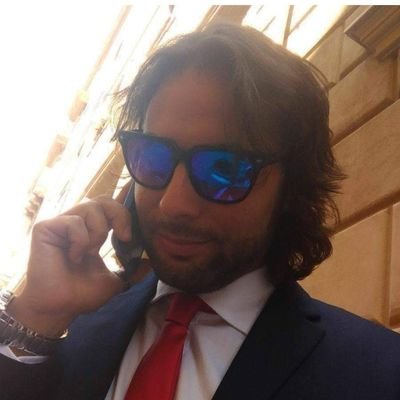 Classe 81 Consigliere Comunale della città di Palermo
Presidente della commissione Affari Generali