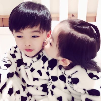 ronaldo24931890's profile picture. 